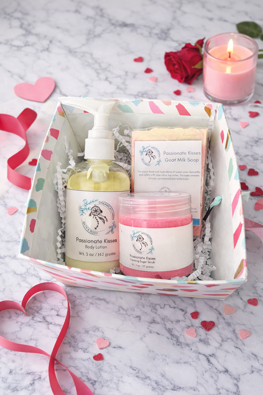 Valentine’s Day Bundle Passionate Kisses Scent